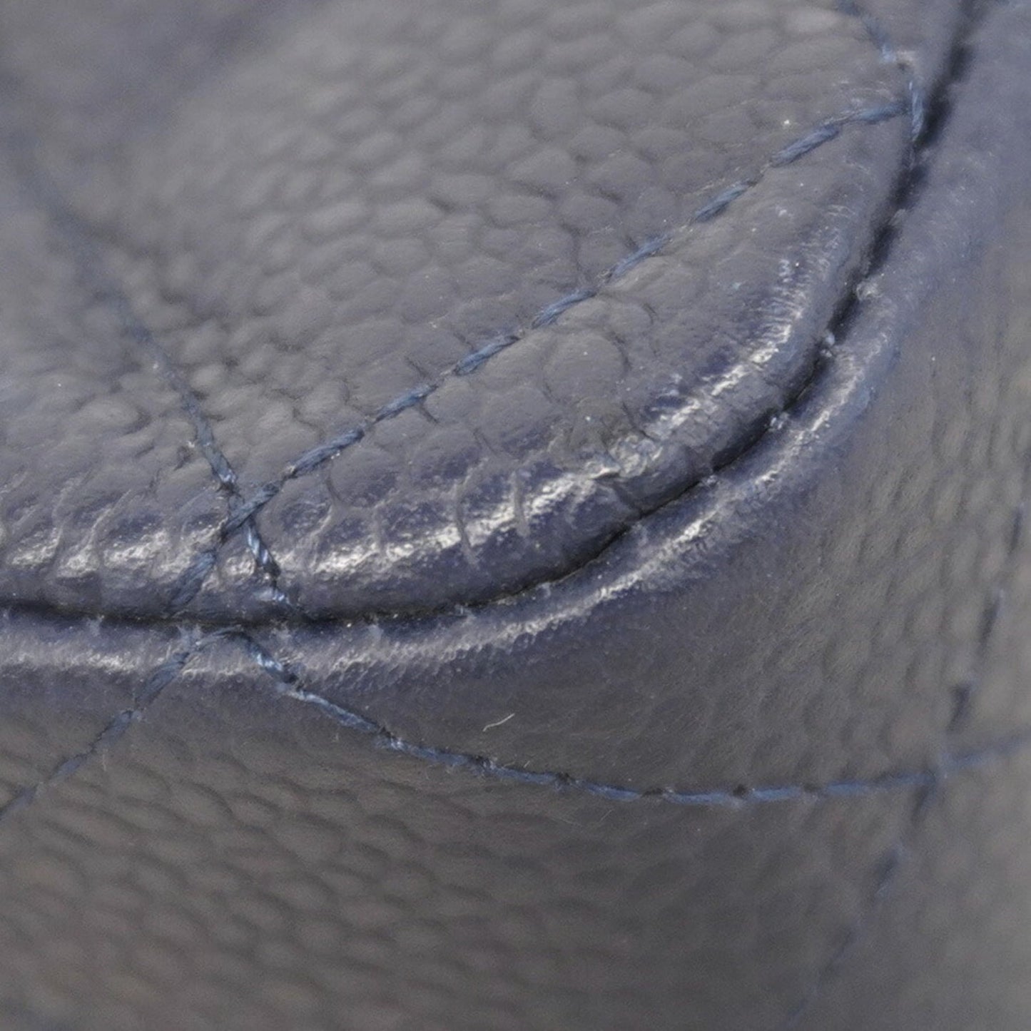 Chanel Navy Grained Calfskin Shoulder Bag (Pre-Owned)