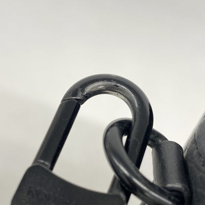 Louis Vuitton Noir Shoulder Bag (Pre-Owned)