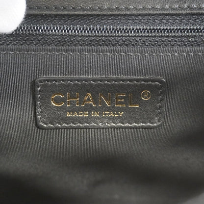 Chanel Black Leather Shoulder Bag (Pre-Owned)