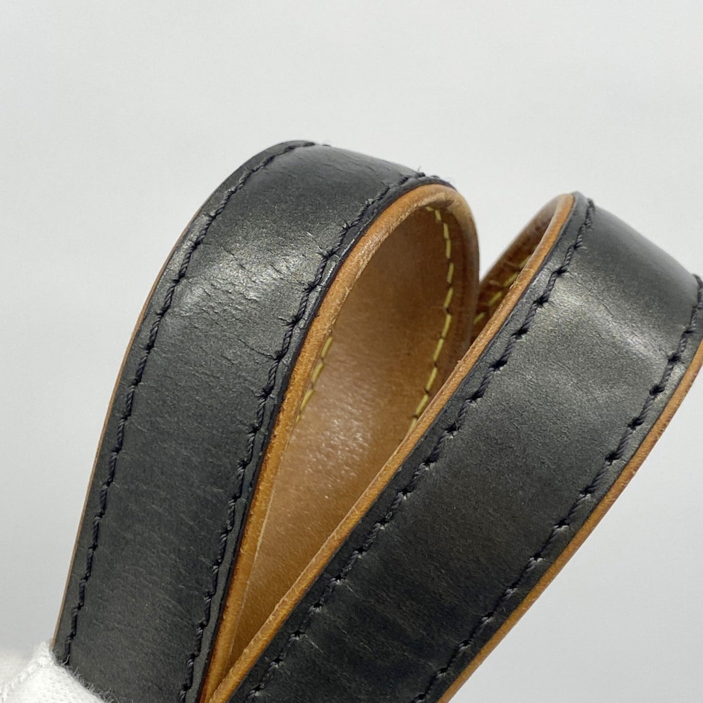 Louis Vuitton Noir Tote Bag (Pre-Owned)