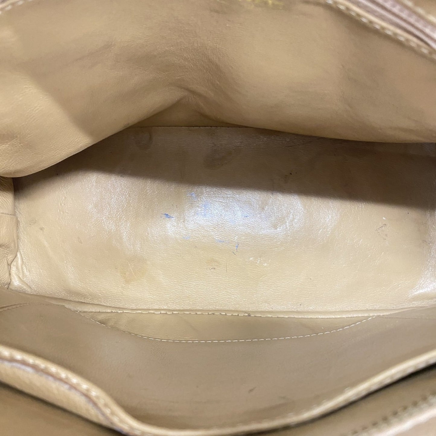 Chanel Beige Grained Calfskin Tote Bag (Pre-Owned)