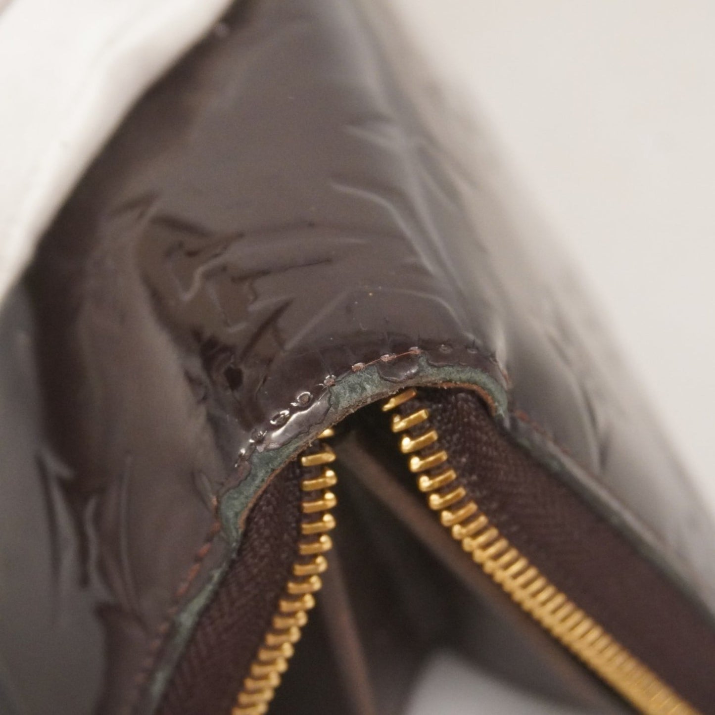 Louis Vuitton Amarante Long Wallet (Bi-Fold) (Pre-Owned)