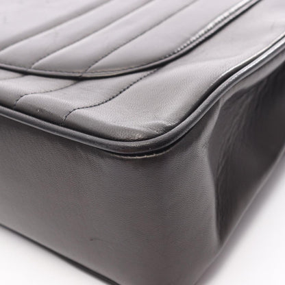 Chanel Black Leather Shoulder Bag (Pre-Owned)