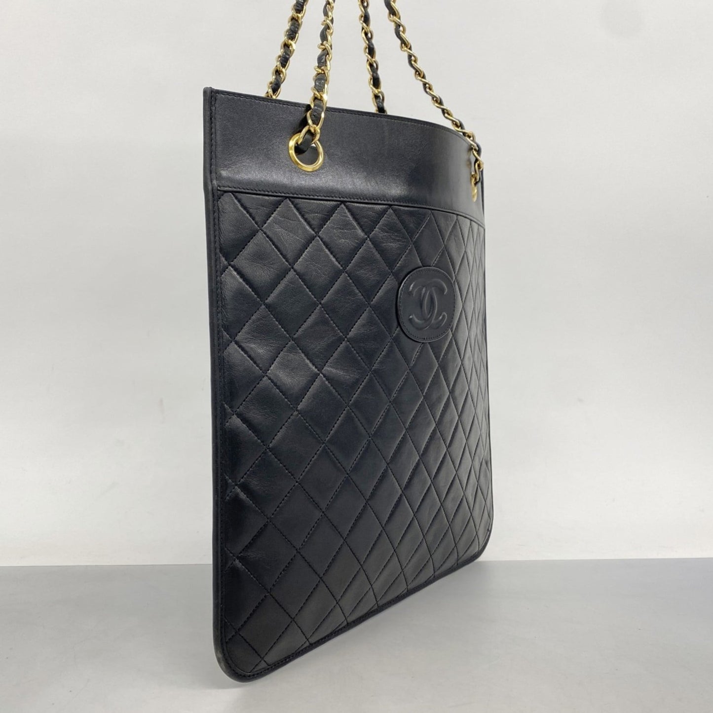 Chanel Black Leather Tote Bag (Pre-Owned)