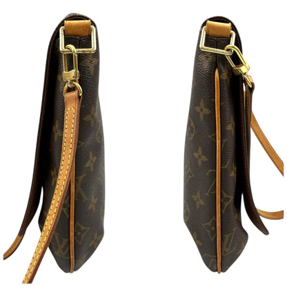 Louis Vuitton Brown Monogram Monogram Shoulder Bag (Pre-Owned)