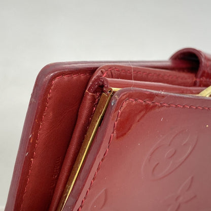 Louis Vuitton Pomme D'amour Wallet (Bi-Fold) (Pre-Owned)