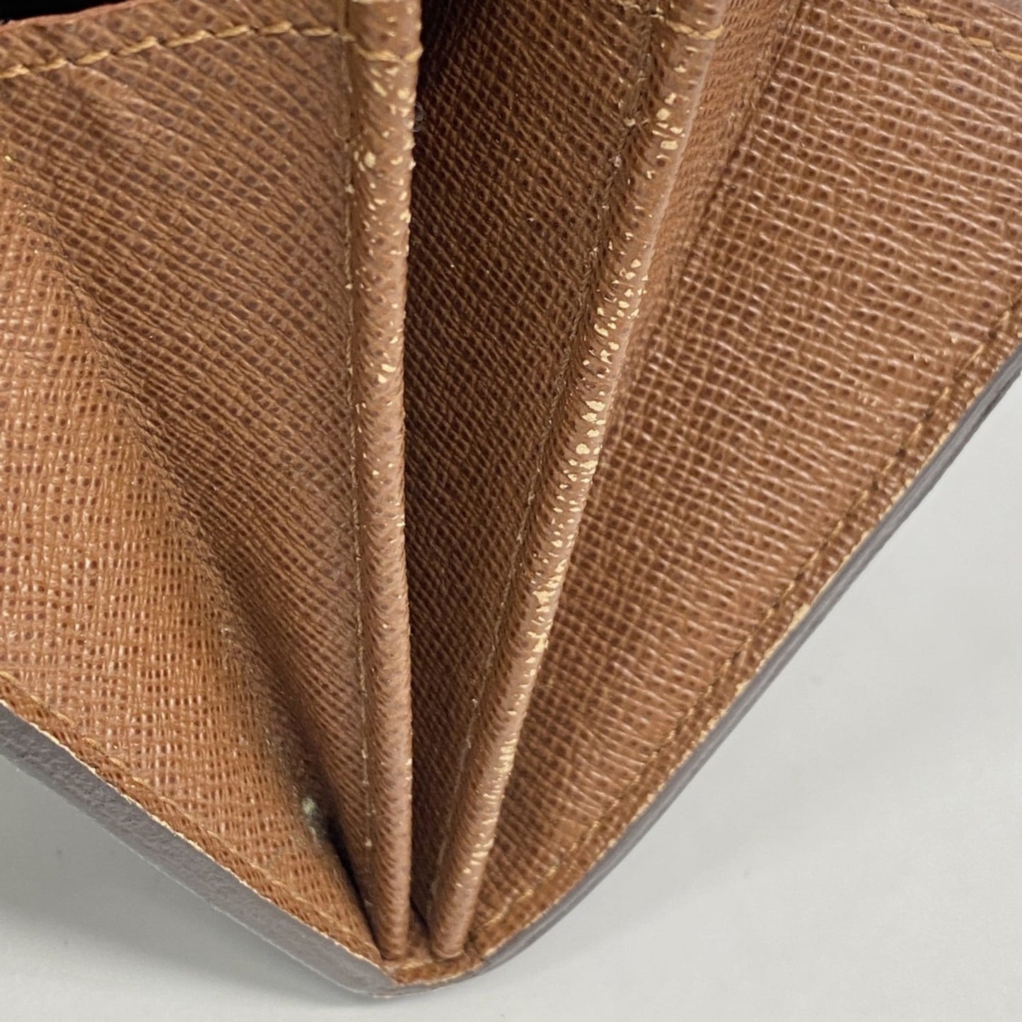 Louis Vuitton Brown Long Wallet (Bi-Fold) (Pre-Owned)