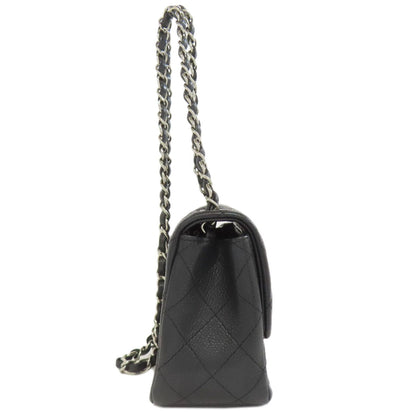 Chanel Matelasse Black Leather Shoulder Bag (Pre-Owned)