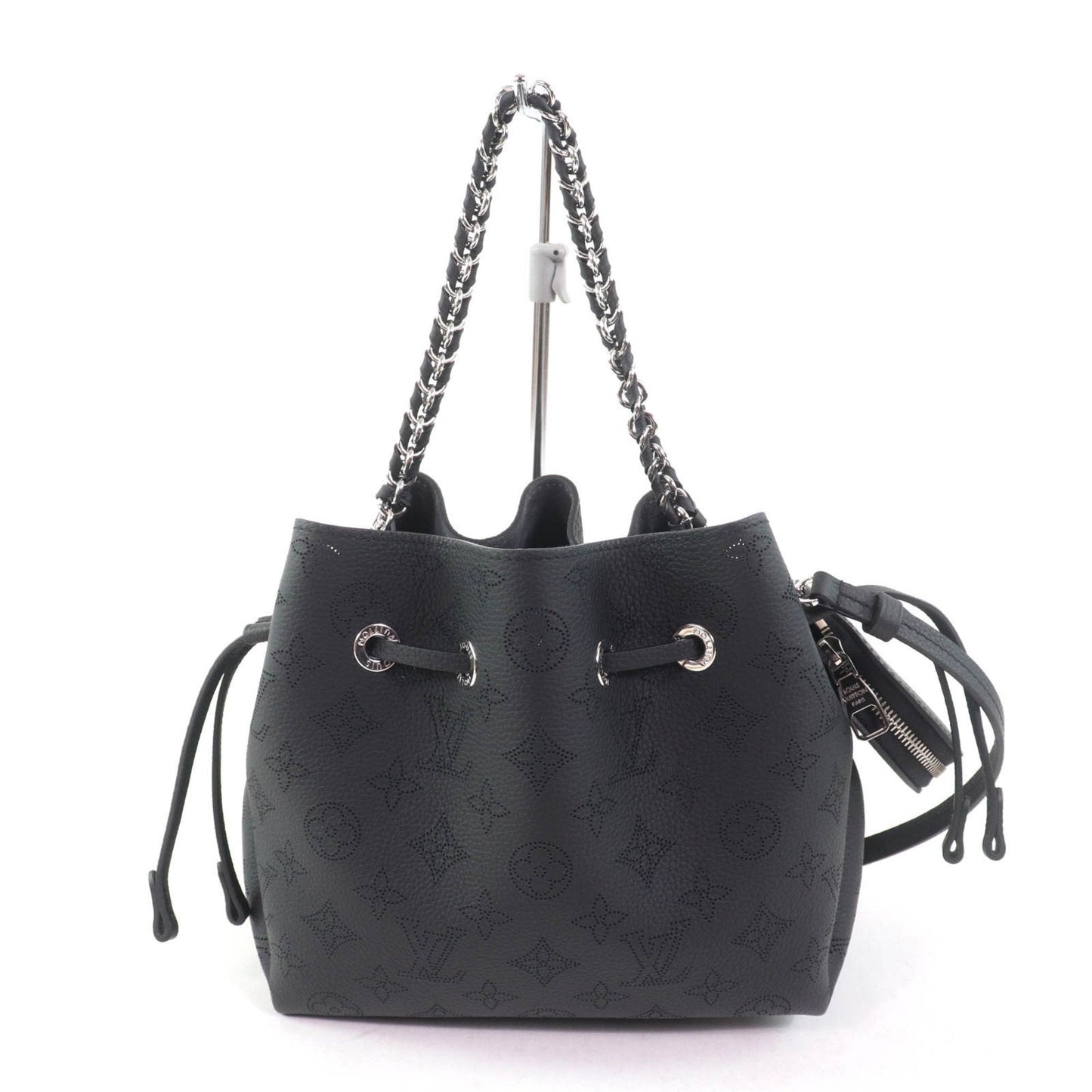 Louis Vuitton Noir Shoulder Bag (Pre-Owned)