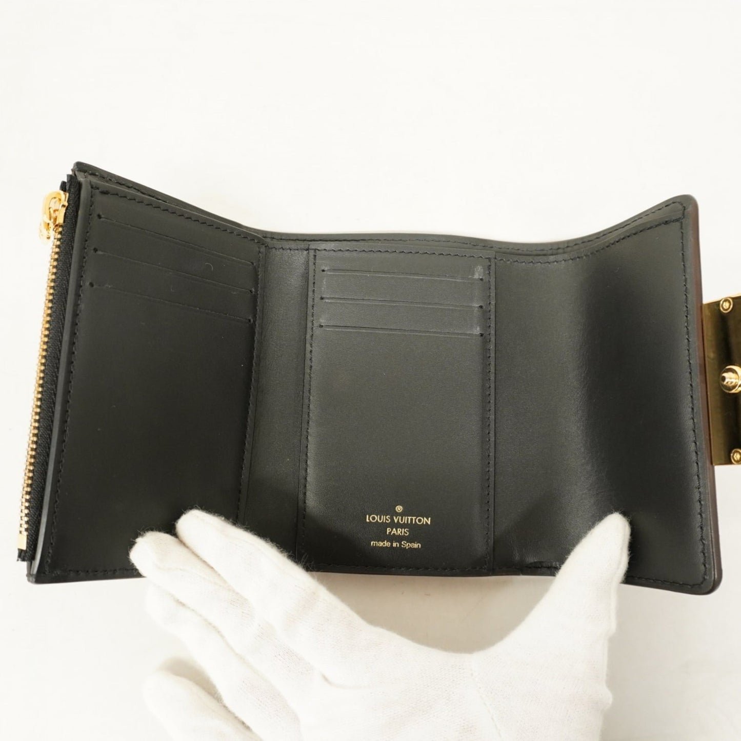 Louis Vuitton Brown Wallet (Tri-Fold) (Pre-Owned)