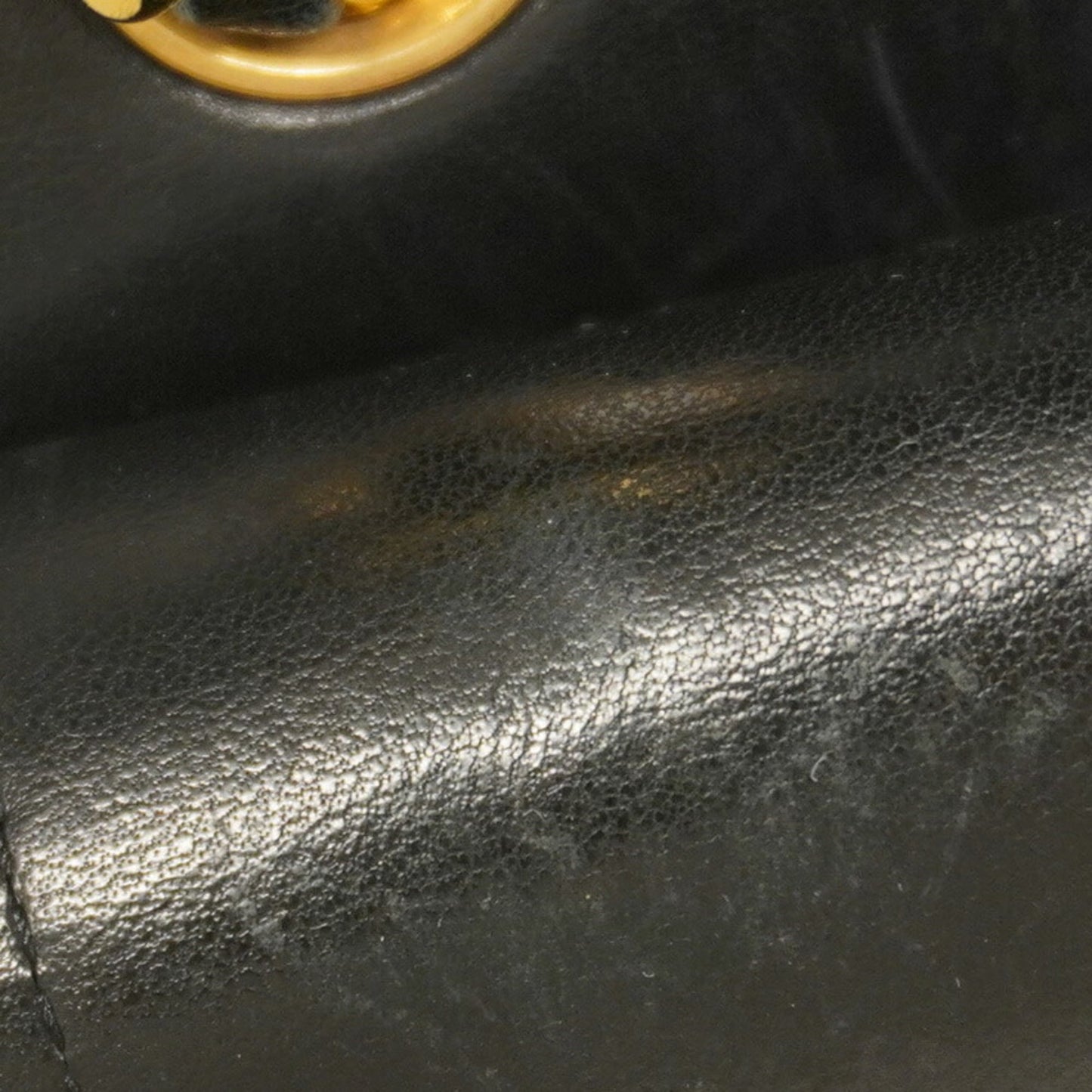 Chanel Black Leather Shoulder Bag (Pre-Owned)