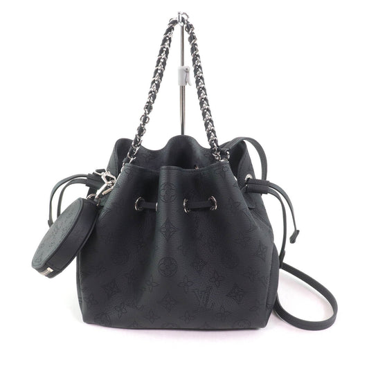 Louis Vuitton Noir Shoulder Bag (Pre-Owned)