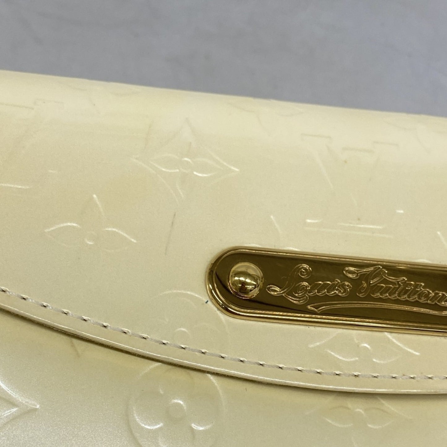 Louis Vuitton Pearl Chain/Shoulder Wallet (Pre-Owned)