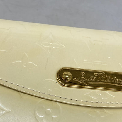 Louis Vuitton Pearl Chain/Shoulder Wallet (Pre-Owned)