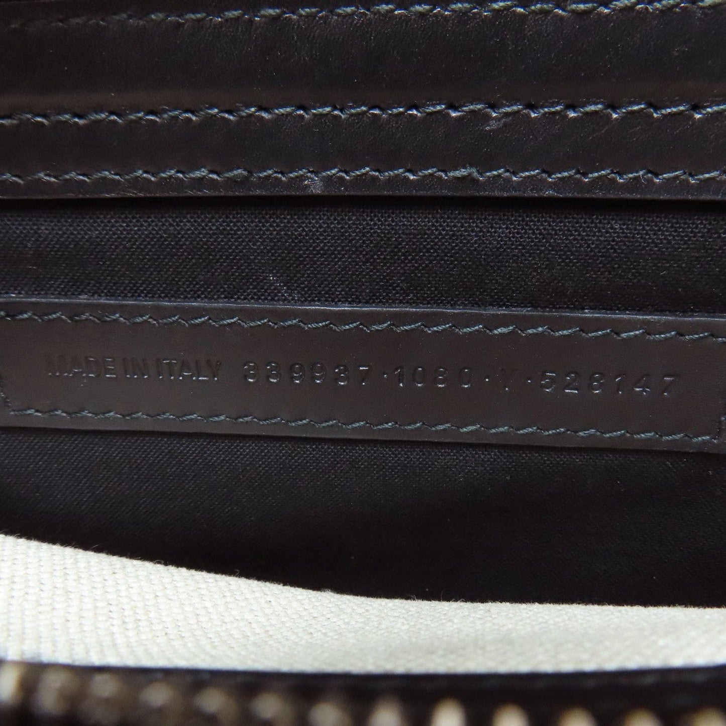 Balenciaga White Canvas Shoulder Bag (Pre-Owned)