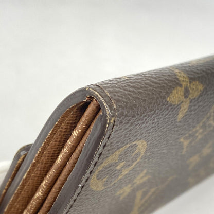 Louis Vuitton Brown Long Wallet (Bi-Fold) (Pre-Owned)