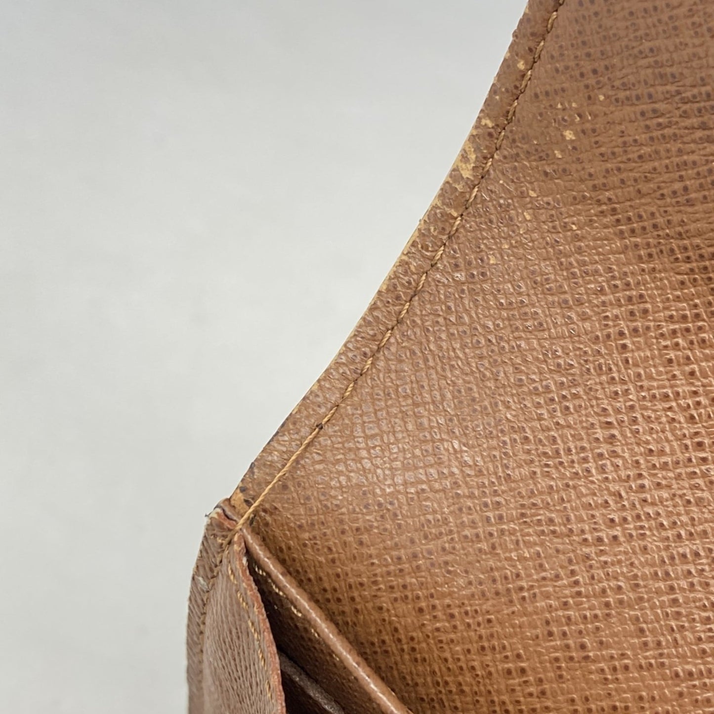 Louis Vuitton Brown Long Wallet (Bi-Fold) (Pre-Owned)