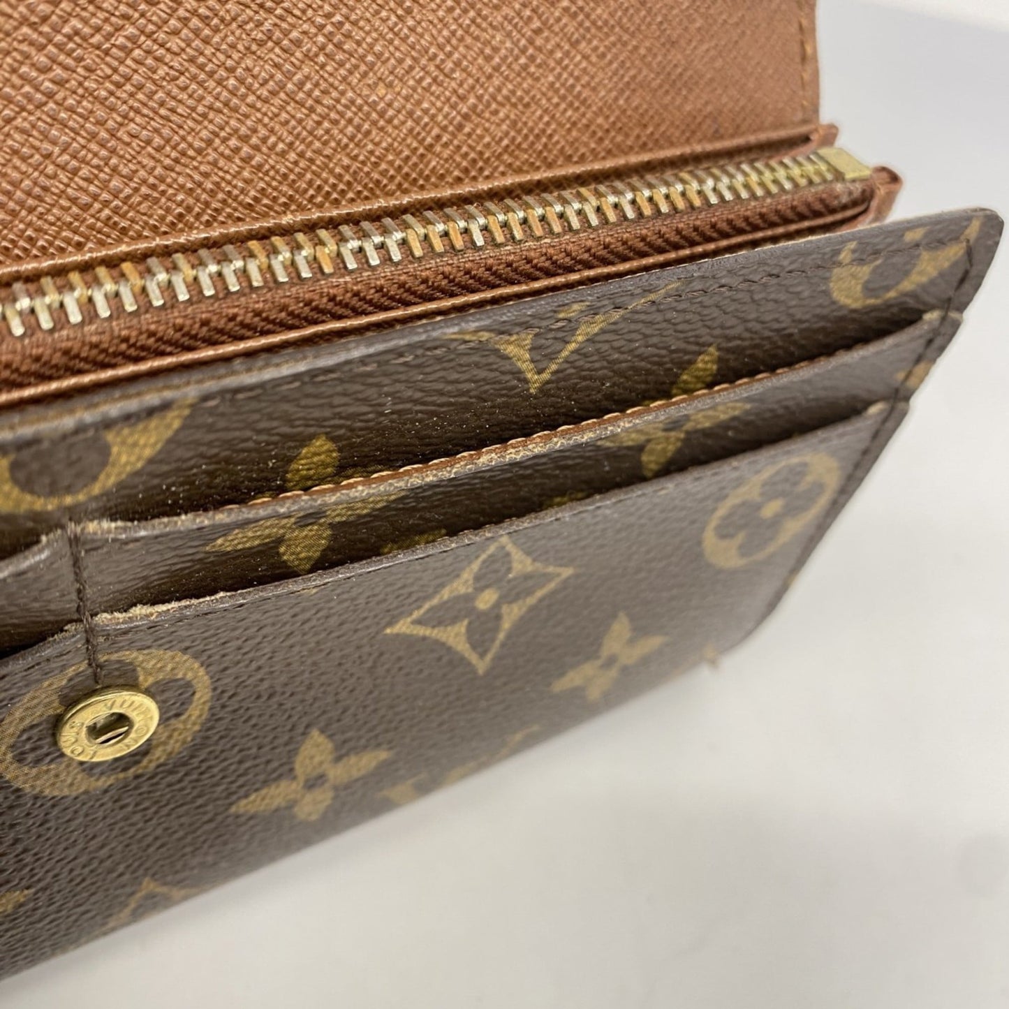 Louis Vuitton Brown Long Wallet (Bi-Fold) (Pre-Owned)