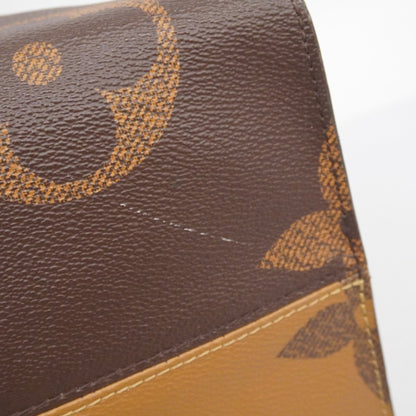 Louis Vuitton Brown Tote Bag (Pre-Owned)