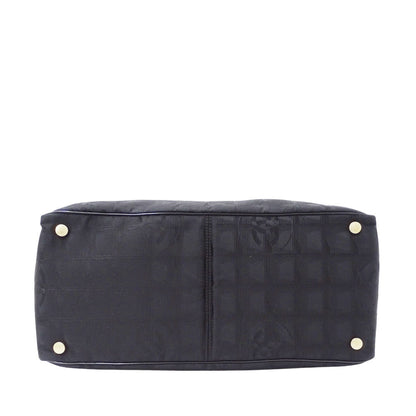 Chanel Black Nylon Tote Bag (Pre-Owned)