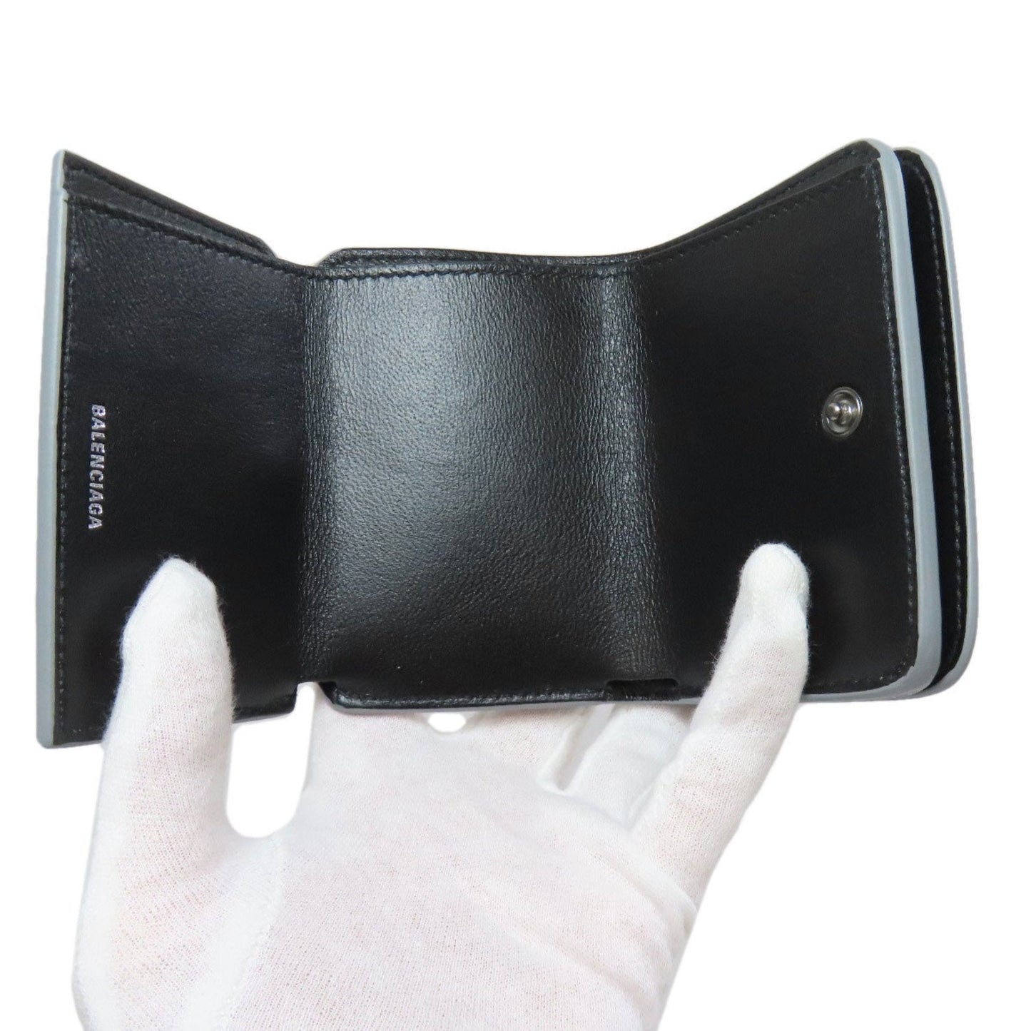 Balenciaga Silver Leather Wallet (Tri-Fold) (Pre-Owned)