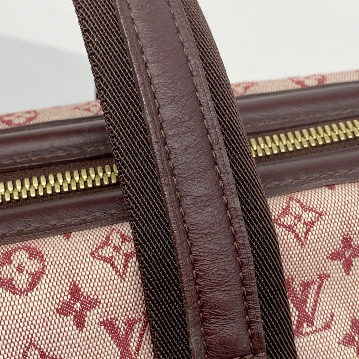 Louis Vuitton Cerise Handbag (Pre-Owned)