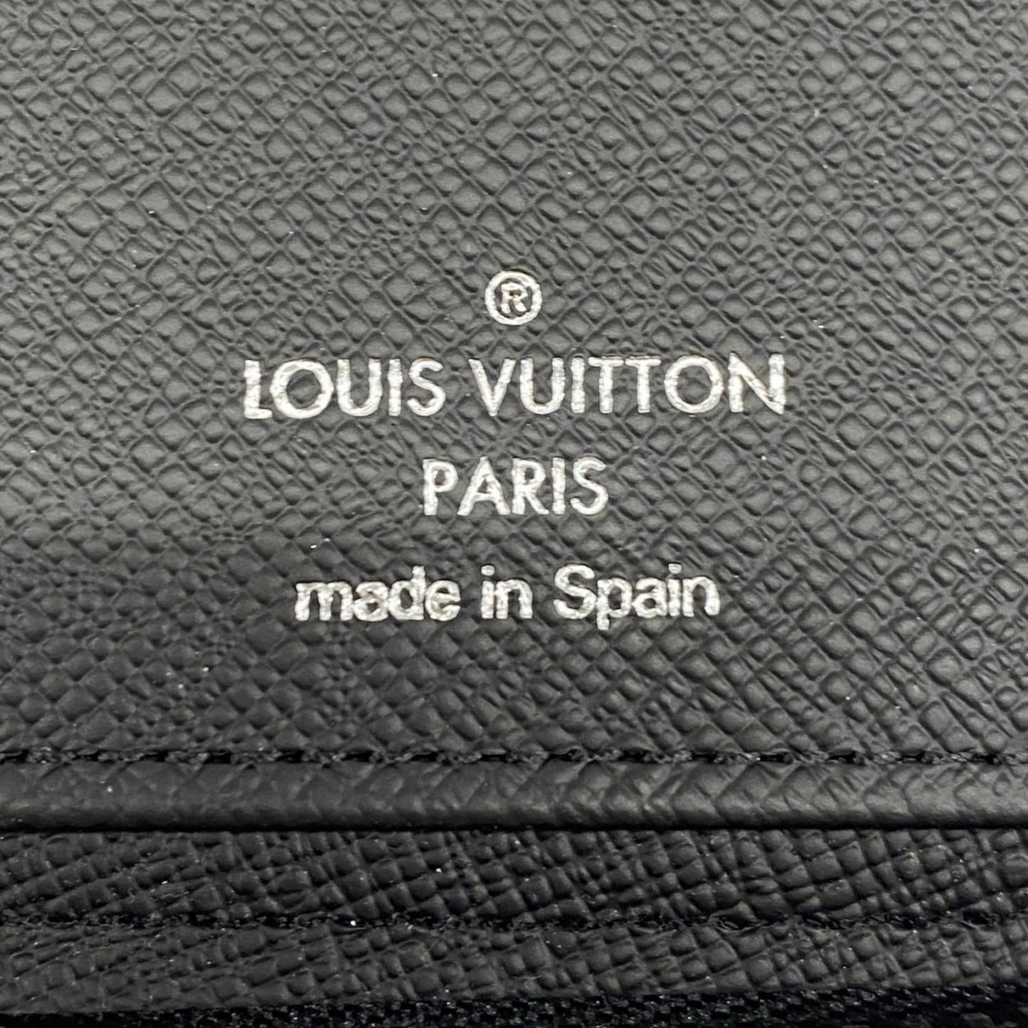 Louis Vuitton Black Long Wallet (Bi-Fold) (Pre-Owned)