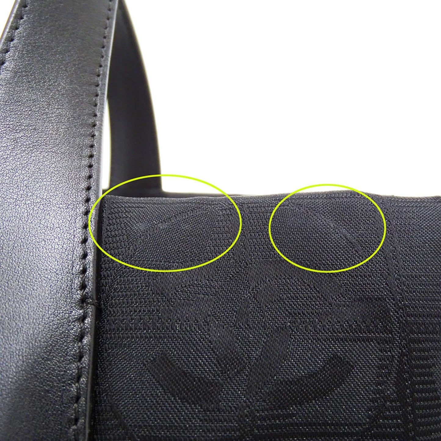 Chanel Black Nylon Tote Bag (Pre-Owned)