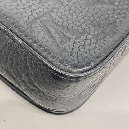 Louis Vuitton Noir Shoulder Bag (Pre-Owned)