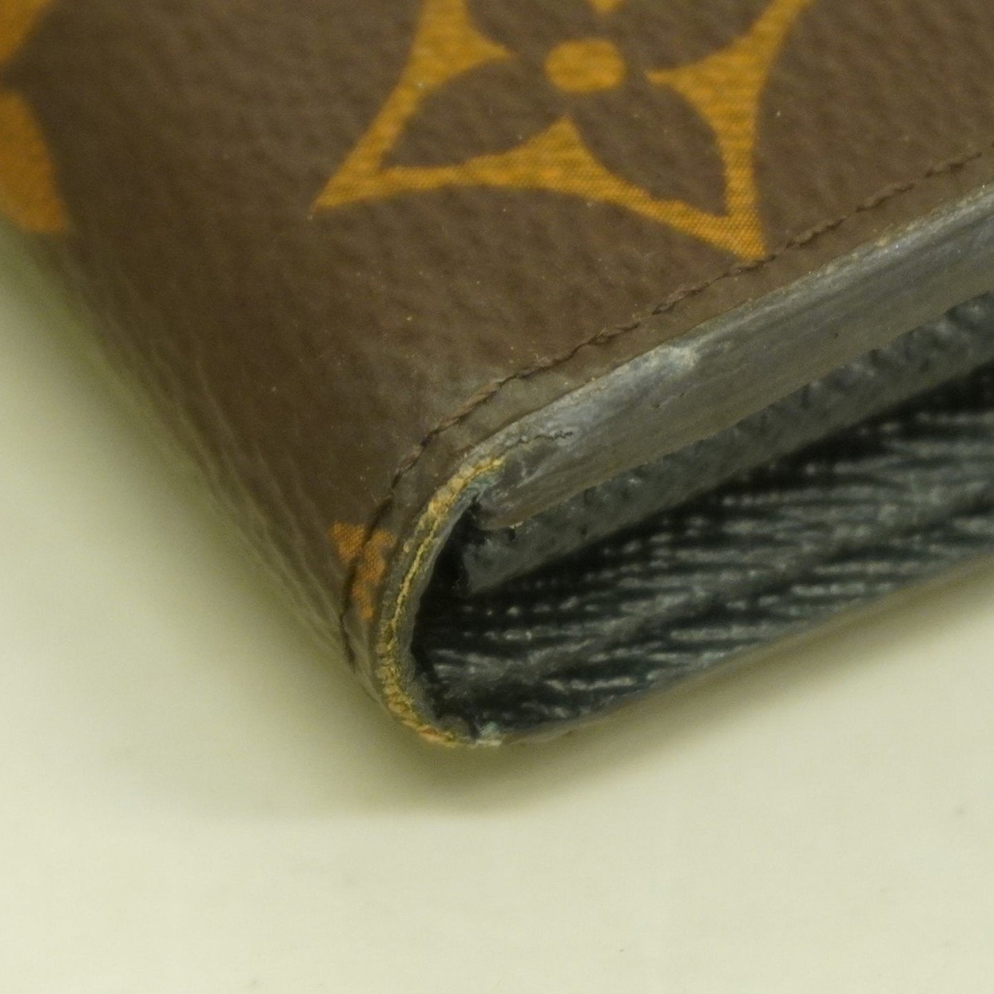 Louis Vuitton Brown Long Wallet (Bi-Fold) (Pre-Owned)