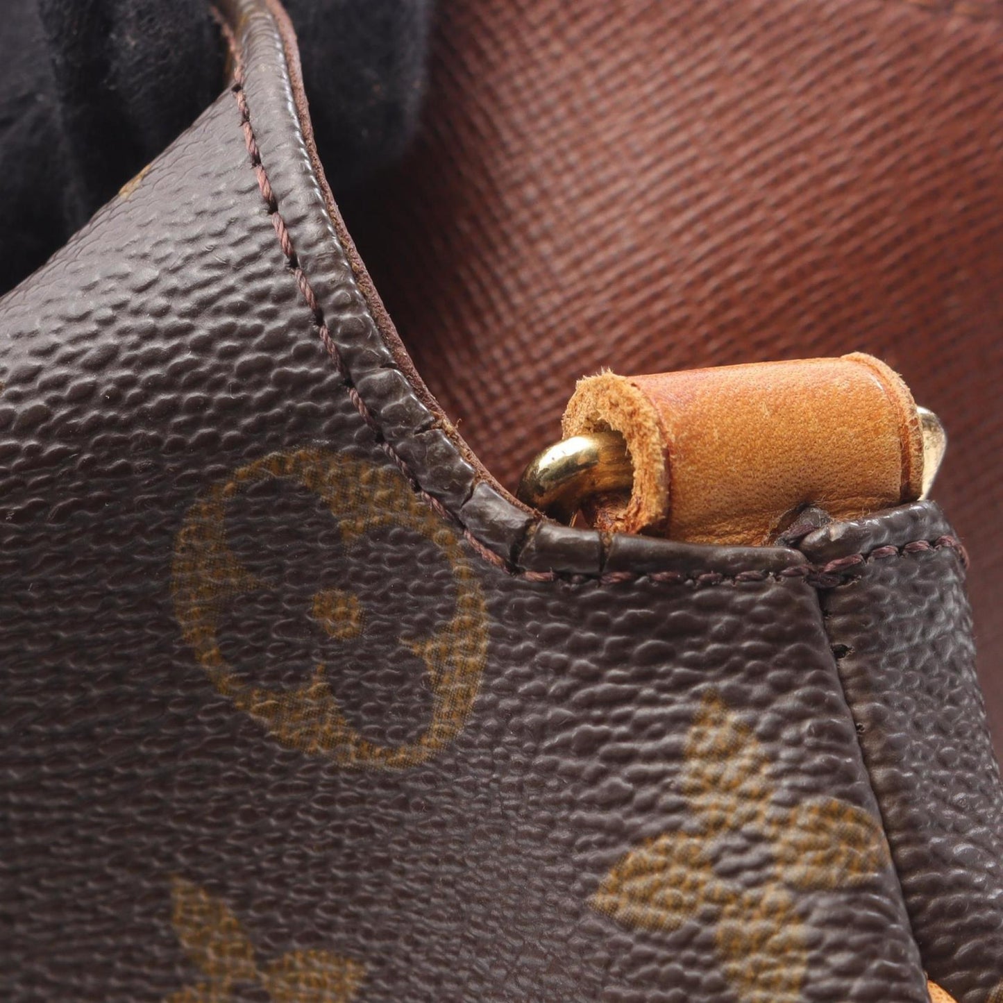 Louis Vuitton Brown Monogram Monogram Shoulder Bag (Pre-Owned)