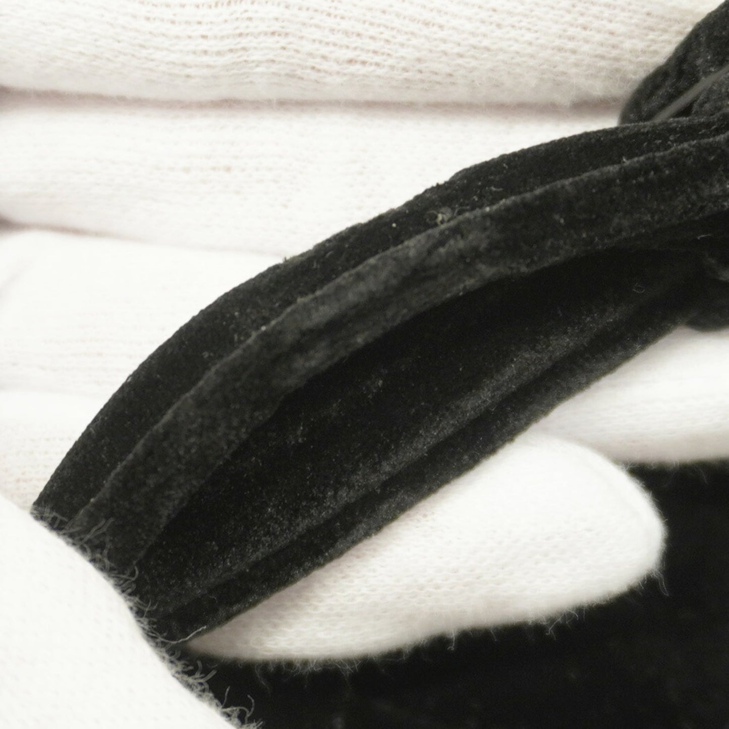 Chanel Black Handbag (Pre-Owned)