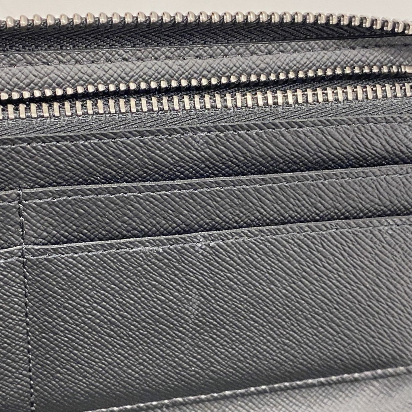 Louis Vuitton Black Long Wallet (Bi-Fold) (Pre-Owned)