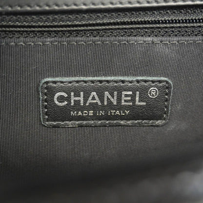 Chanel Black Patent Leather Shoulder Bag (Pre-Owned)