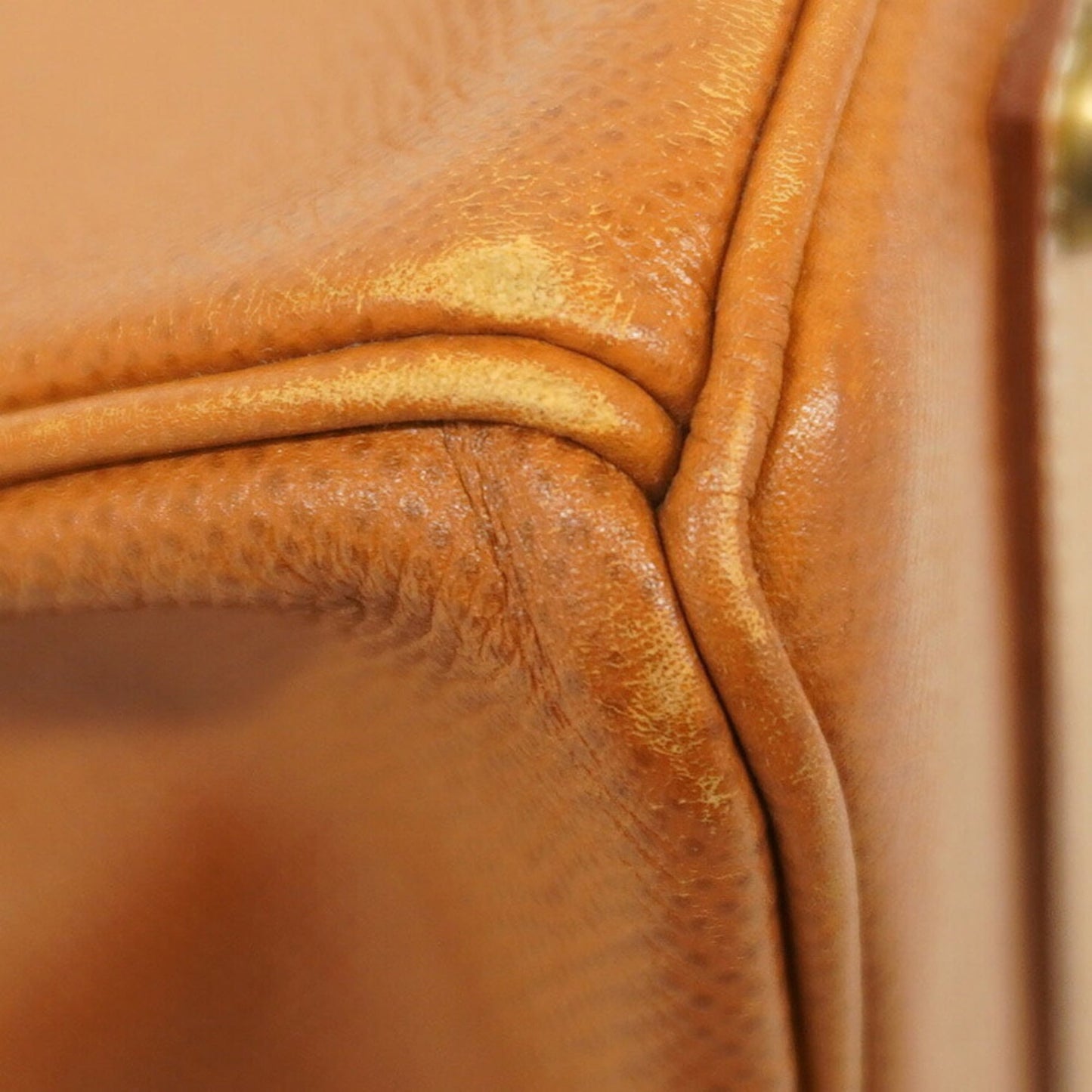 Hermes Gold Courchevel Leather Handbag (Pre-Owned)