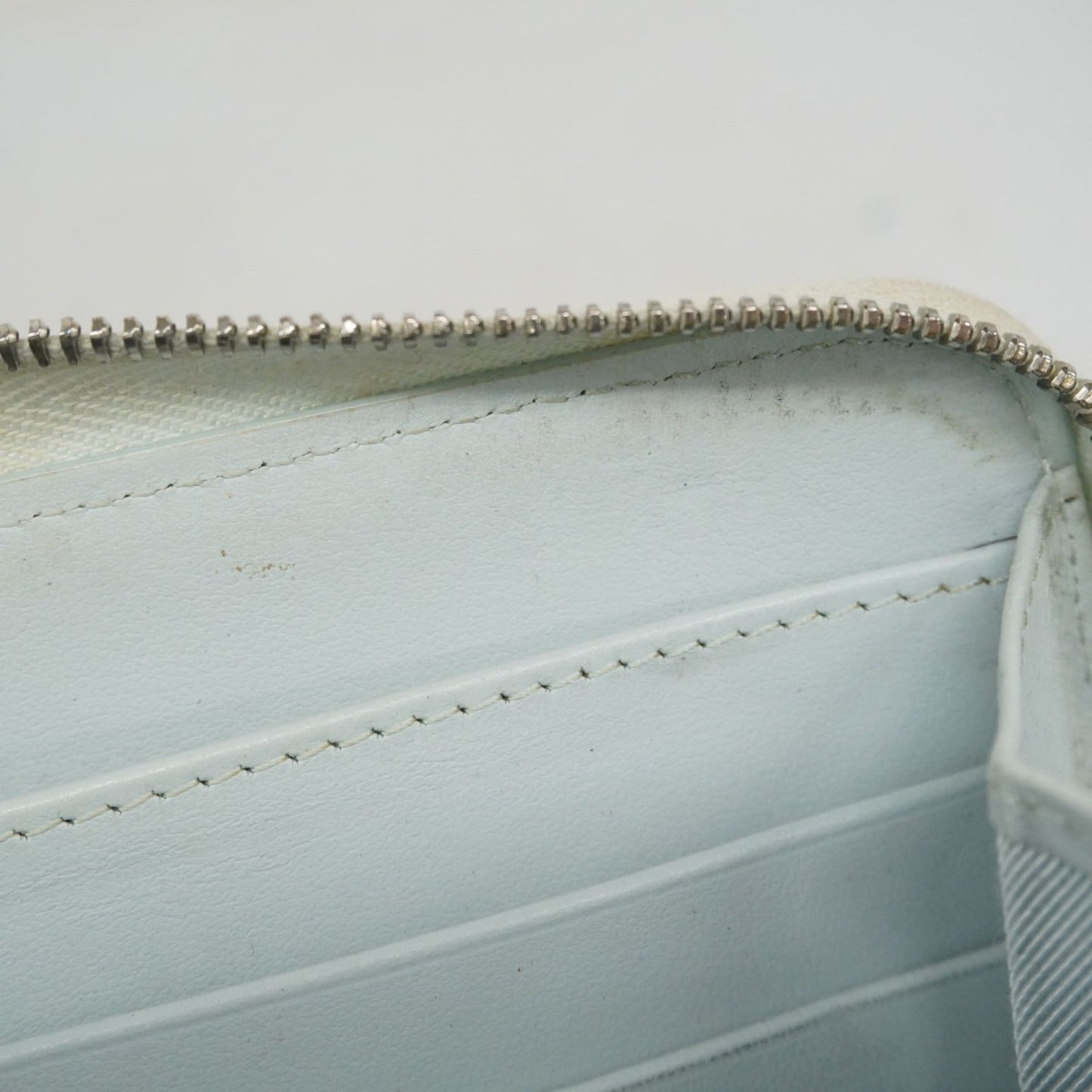 Chanel Light Blue Grained Calfskin Long Wallet (Bi-Fold) (Pre-Owned)