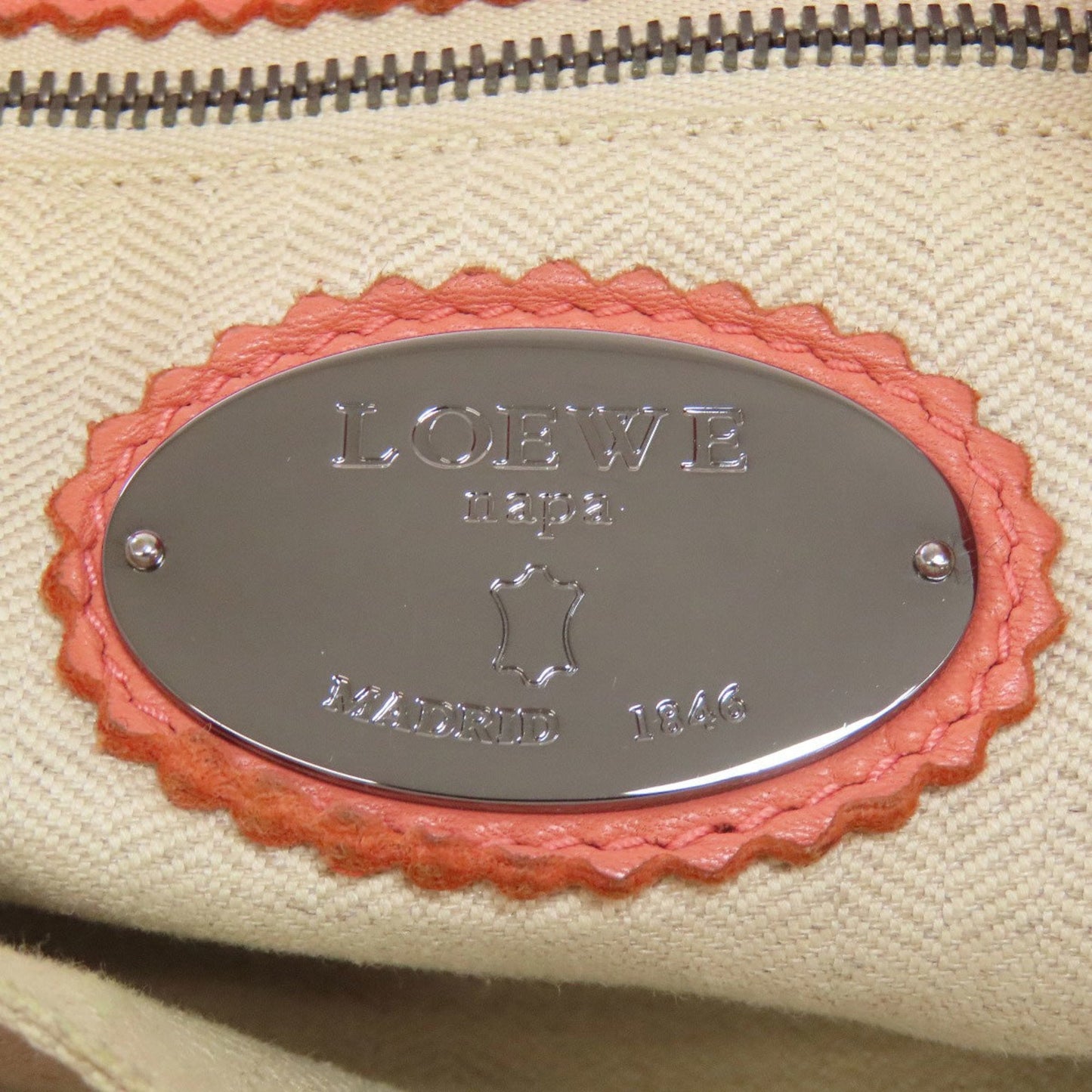 Loewe Flamenco Pink Leather Shoulder Bag (Pre-Owned)