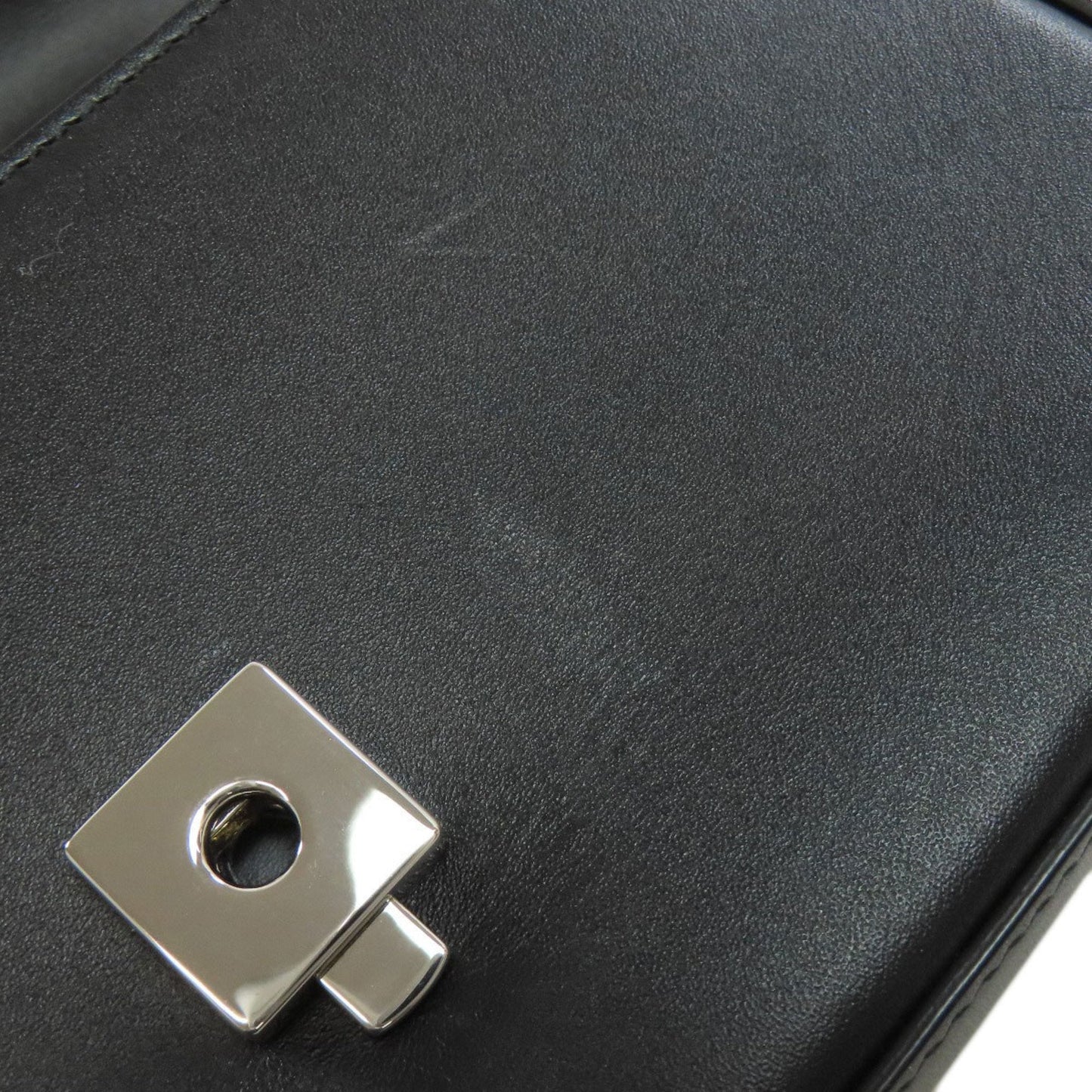 Gucci Black Leather Shoulder Bag (Pre-Owned)