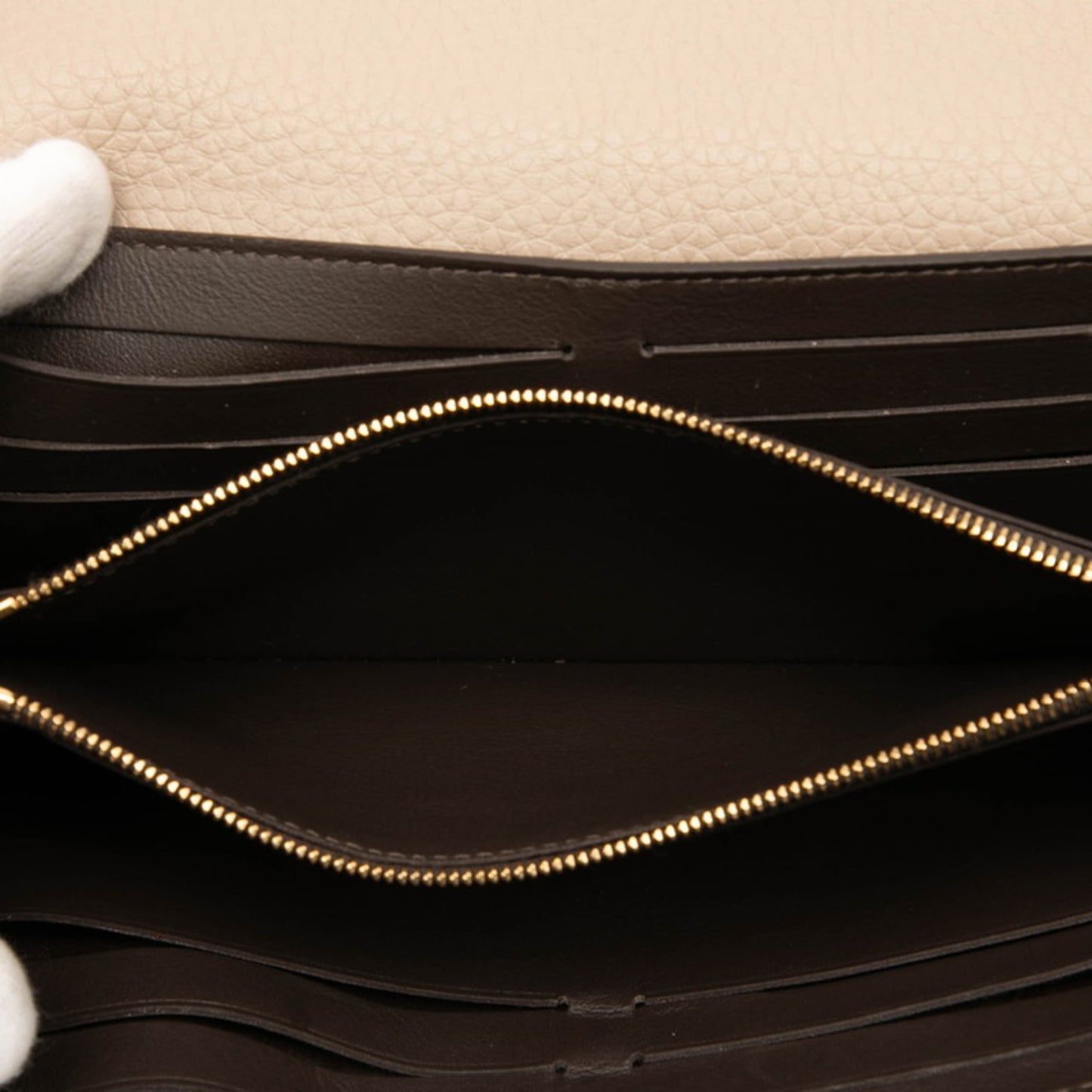 Louis Vuitton Beige Leather Long Wallet (Tri-Fold) (Pre-Owned)