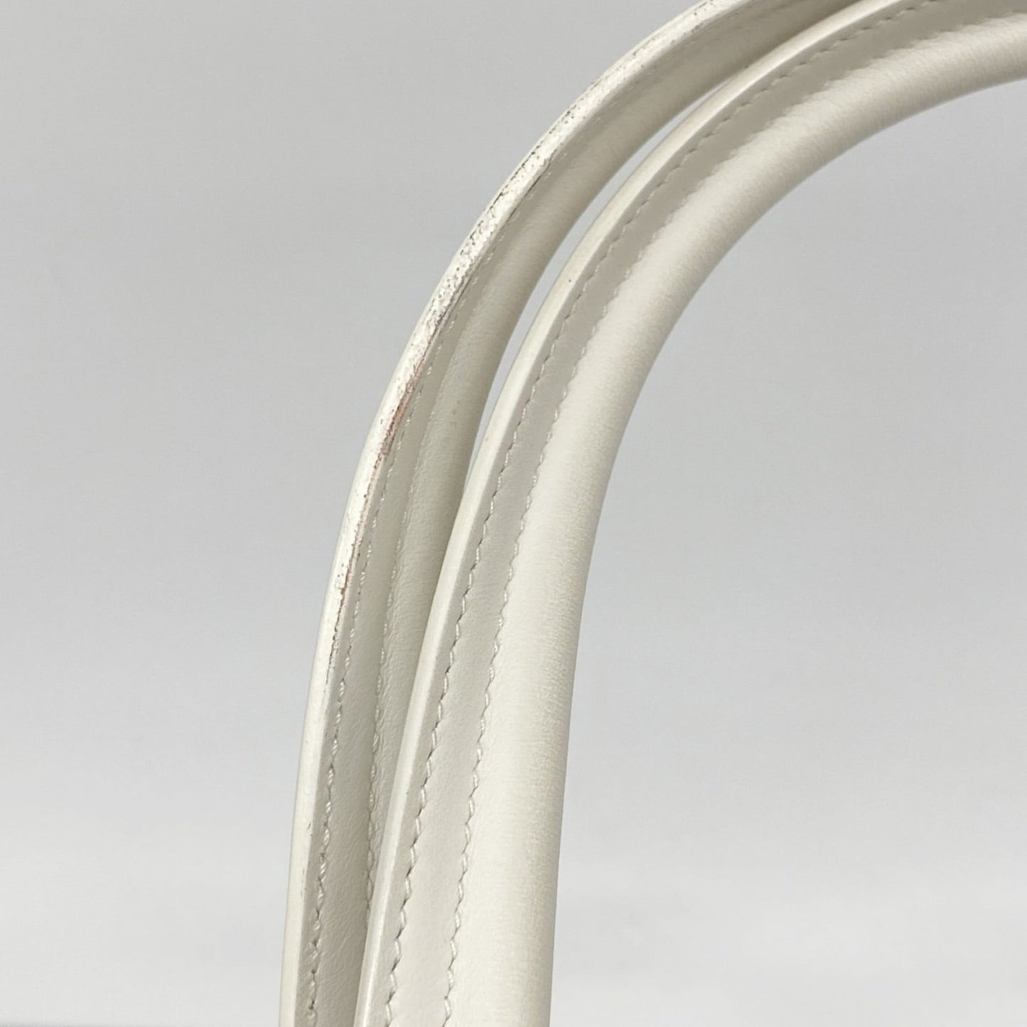 Christian Dior Navy White Leather Handbag (Pre-Owned)