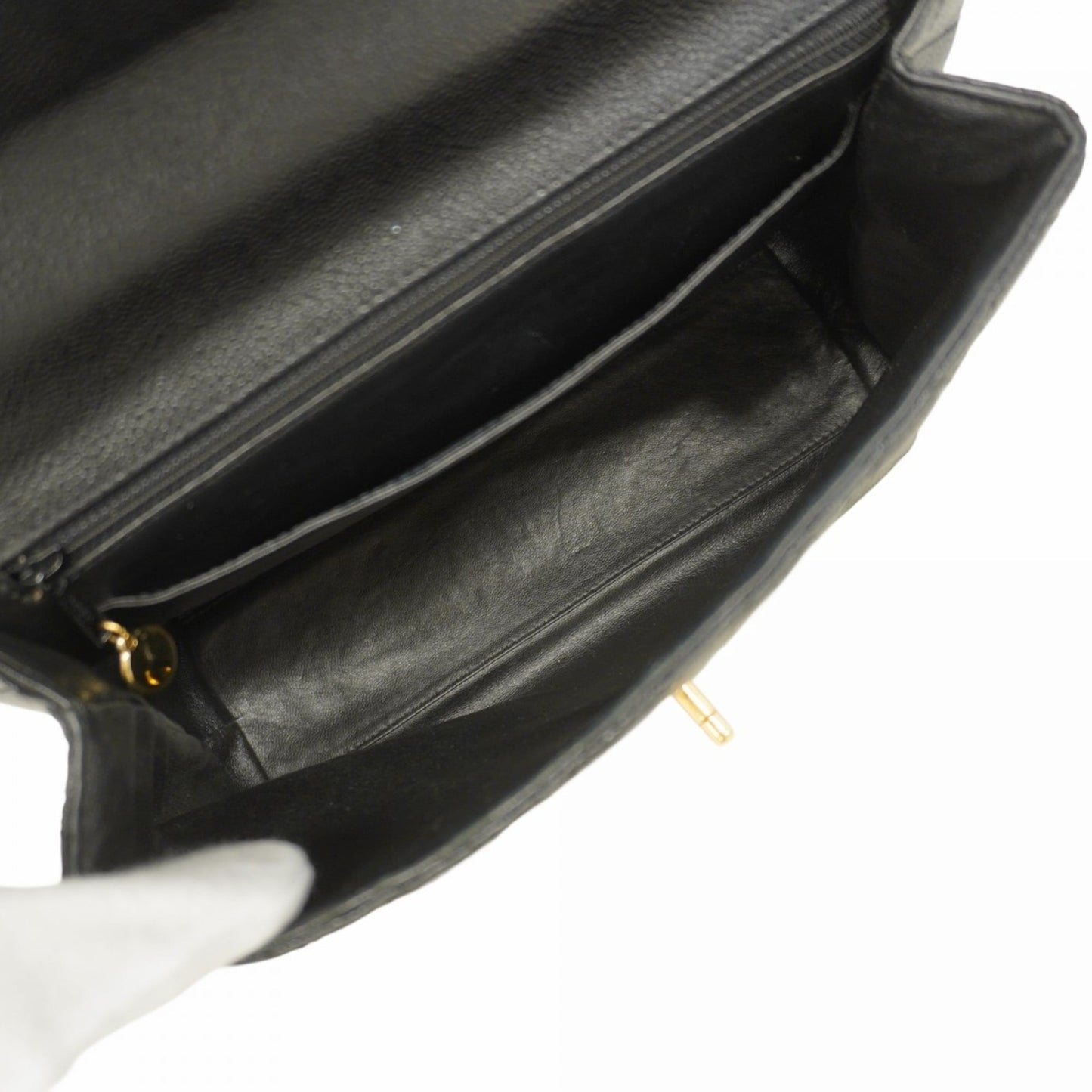 Chanel Black Grained Calfskin Handbag (Pre-Owned)