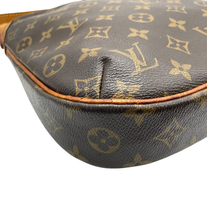 Louis Vuitton Brown Monogram Monogram Shoulder Bag (Pre-Owned)