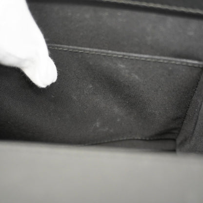 Chanel Black Patent Leather Shoulder Bag (Pre-Owned)