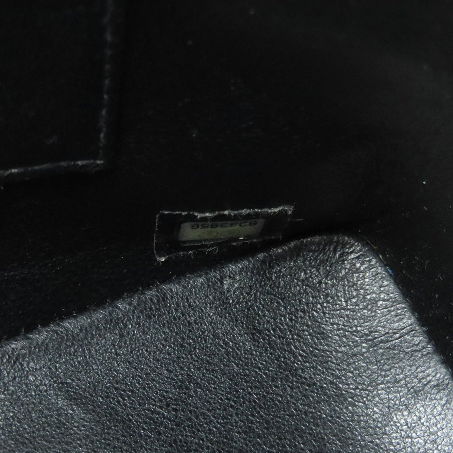 Chanel Black Leather Tote Bag (Pre-Owned)