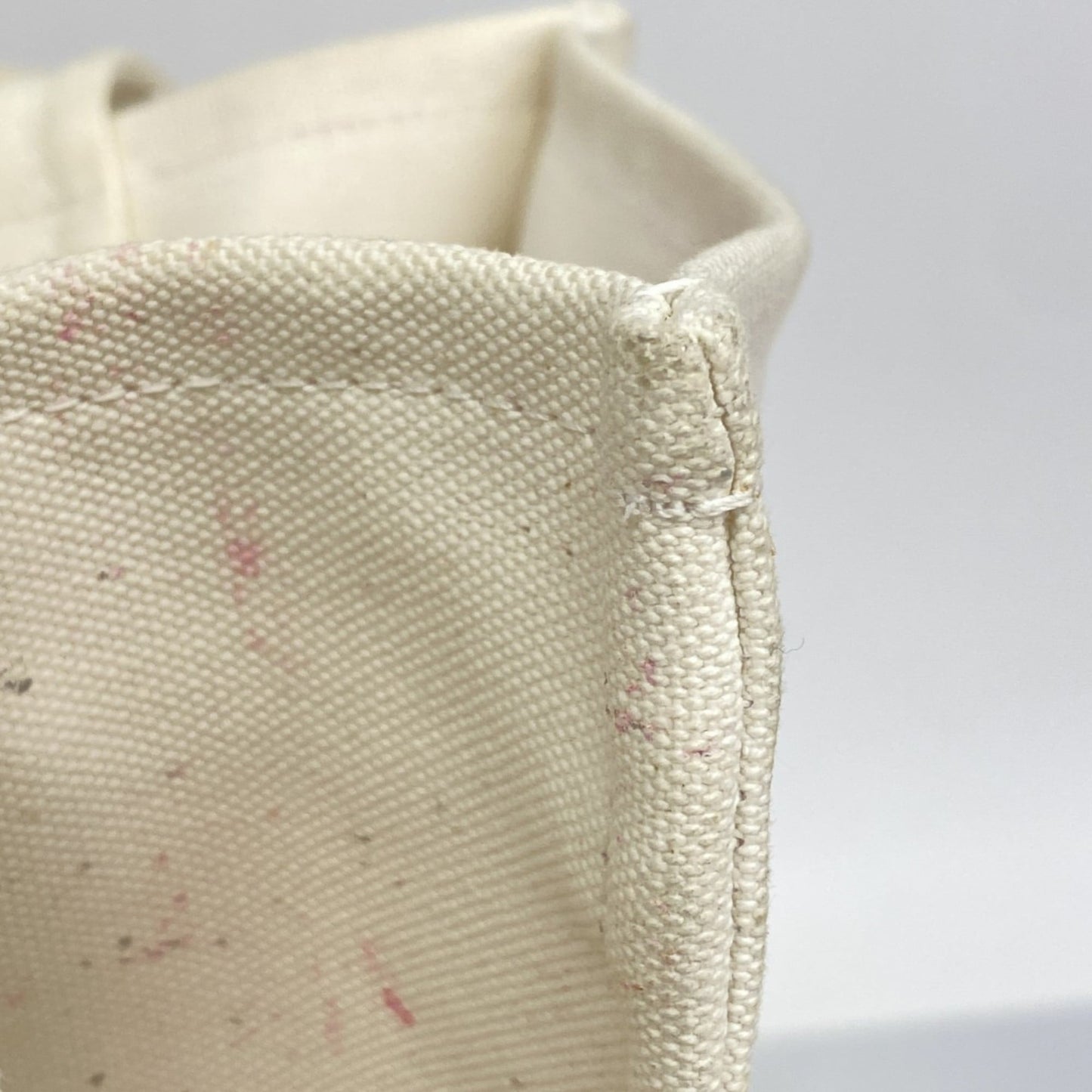 Chanel Ivory Canvas Tote Bag (Pre-Owned)