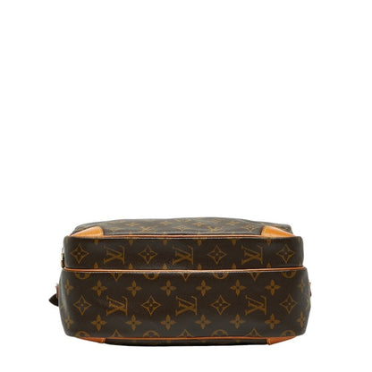 Louis Vuitton Brown Monogram Monogram Shoulder Bag (Pre-Owned)