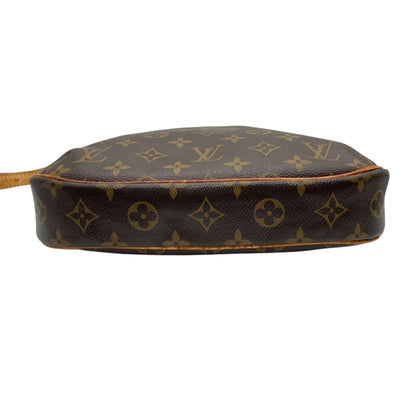 Louis Vuitton Brown Monogram Monogram Shoulder Bag (Pre-Owned)