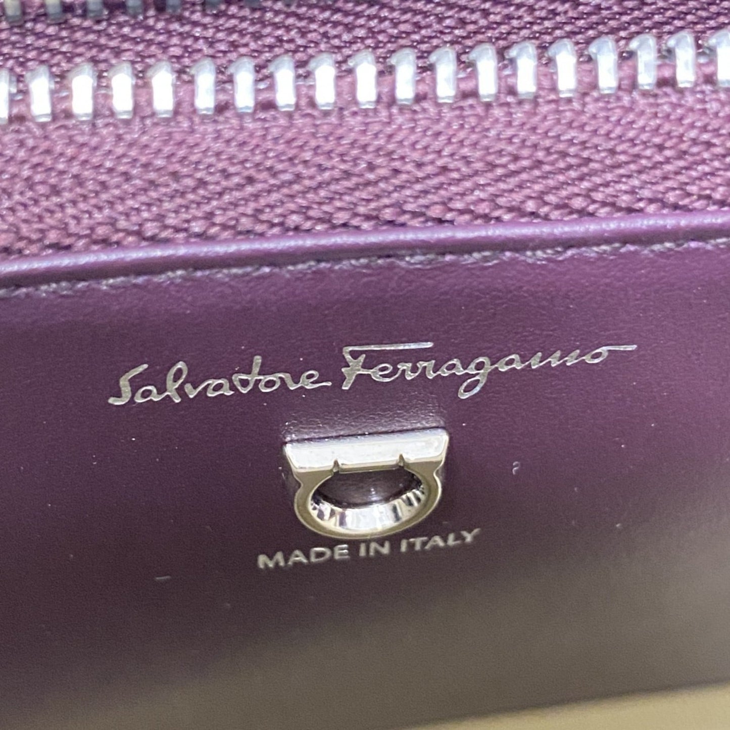 Salvatore Ferragamo Purple Leather Handbag (Pre-Owned)