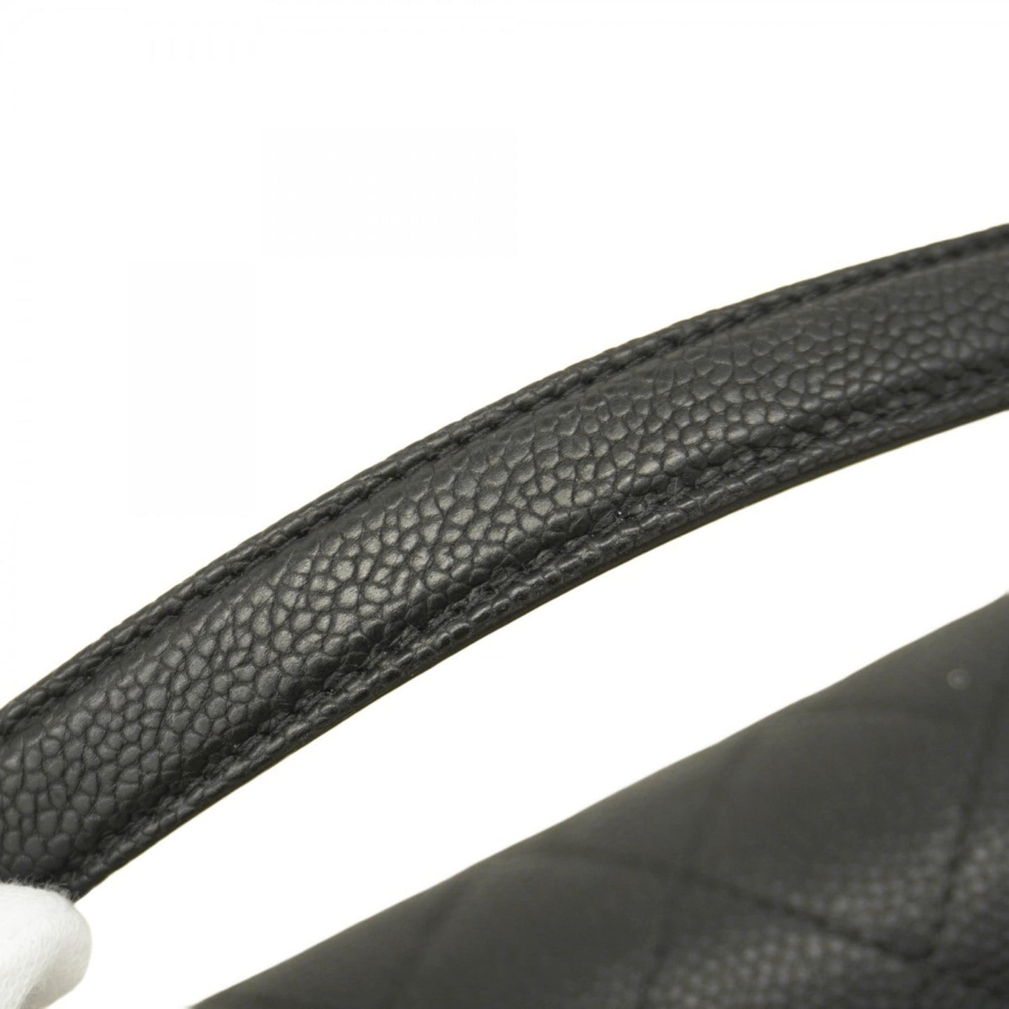 Chanel Black Grained Calfskin Handbag (Pre-Owned)