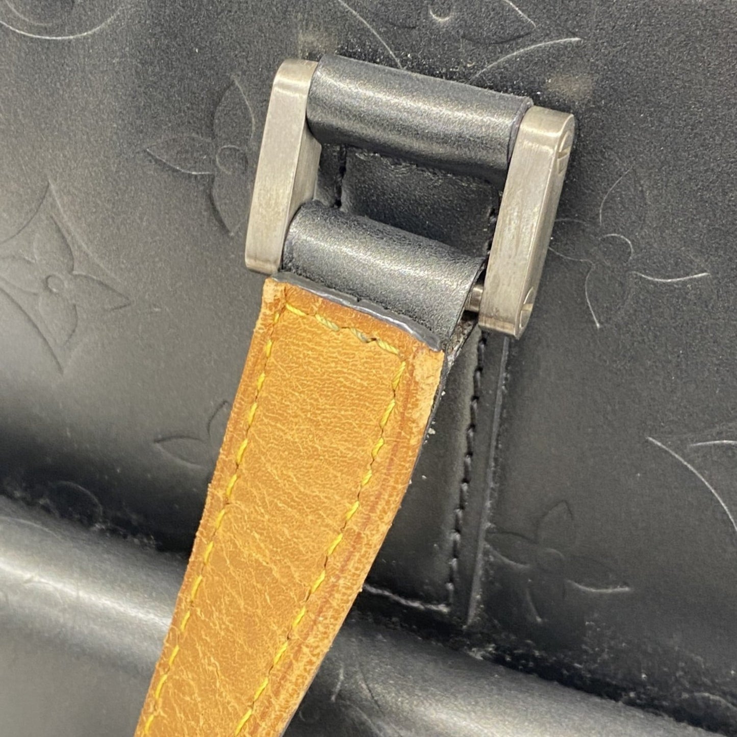 Louis Vuitton Noir Tote Bag (Pre-Owned)